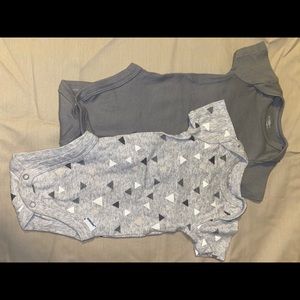 Two onesie set
